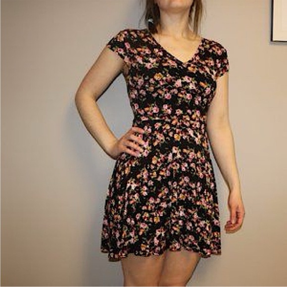 Floral Black Dress - Picture 1 of 4